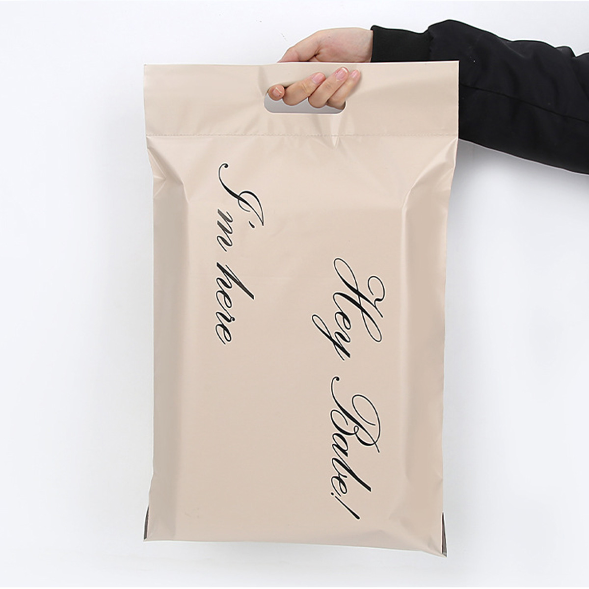 Shipping bag with handle